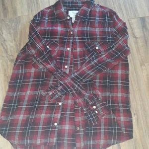 Flannel/Square button up shirt